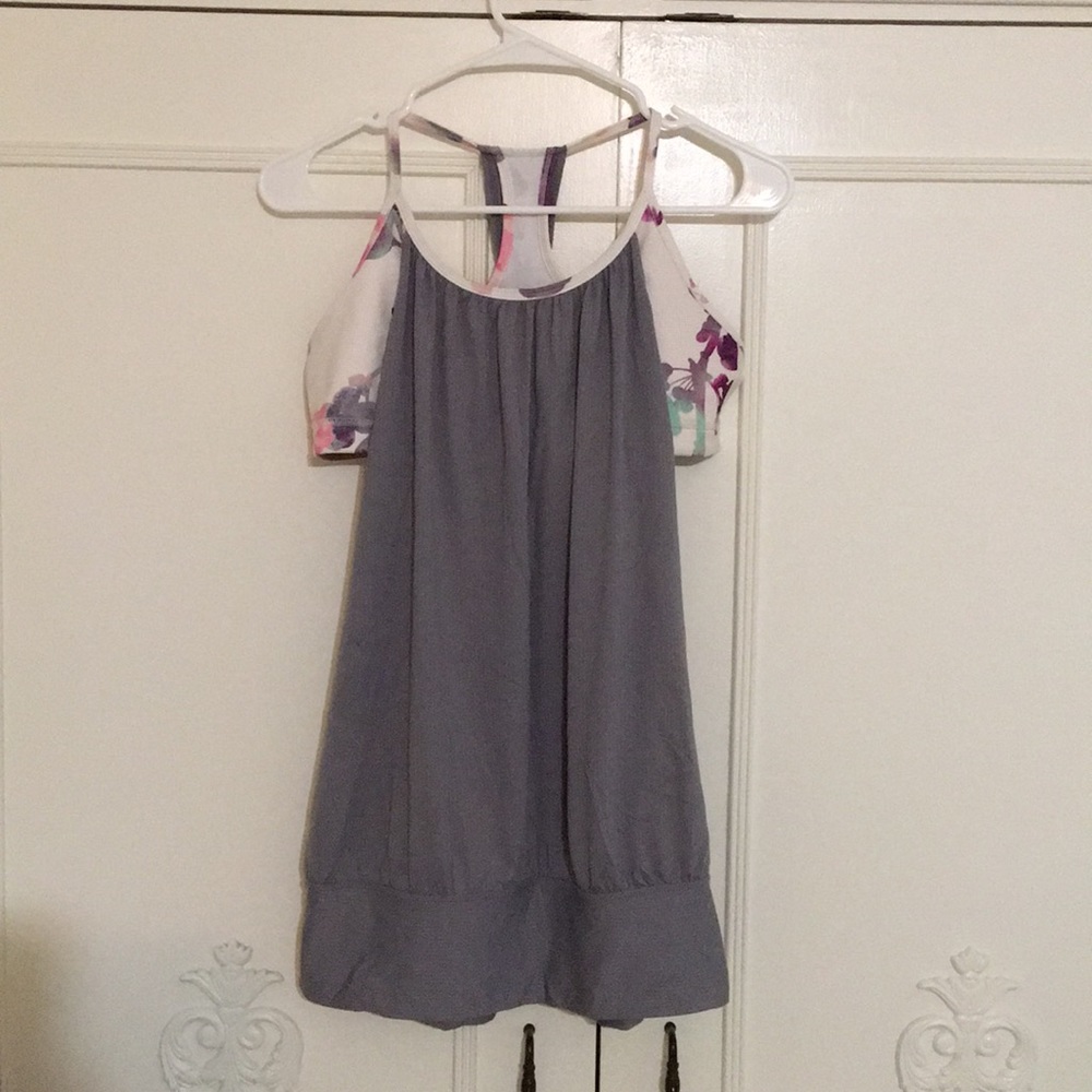 Lululemon tank with built in bra